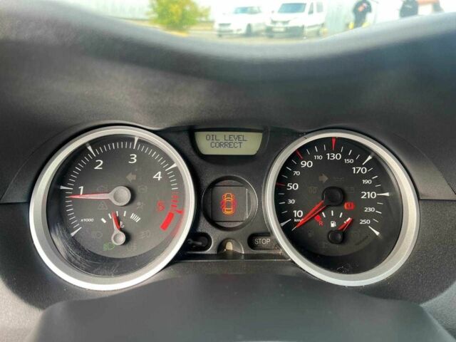 Серый Рено Меган, объемом двигателя 1.5 л и пробегом 342 тыс. км за 4690 $, фото 20 на Automoto.ua