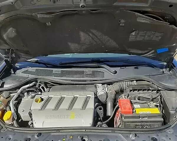 Сірий Рено Меган, об'ємом двигуна 2 л та пробігом 223 тис. км за 5800 $, фото 15 на Automoto.ua