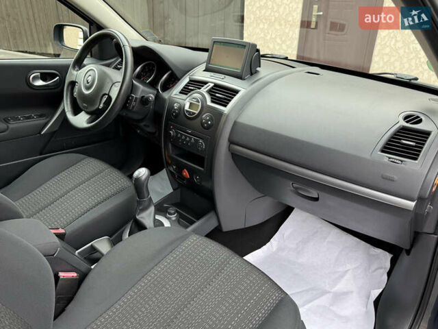 Сірий Рено Меган, об'ємом двигуна 1.6 л та пробігом 106 тис. км за 5999 $, фото 59 на Automoto.ua