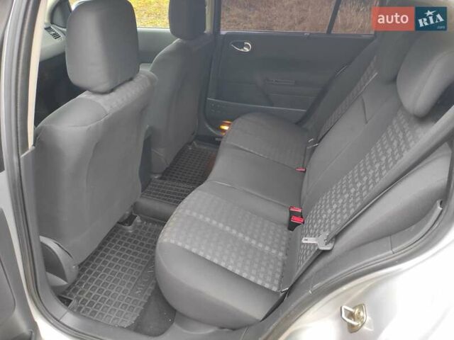 Серый Рено Меган, объемом двигателя 1.6 л и пробегом 199 тыс. км за 5490 $, фото 13 на Automoto.ua