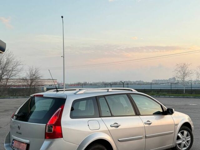 Серый Рено Меган, объемом двигателя 0 л и пробегом 169 тыс. км за 6500 $, фото 5 на Automoto.ua