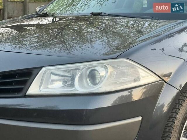 Серый Рено Меган, объемом двигателя 1.6 л и пробегом 190 тыс. км за 5650 $, фото 3 на Automoto.ua