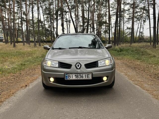 Рено Меган 2007 в Чернигове на Automoto.ua Серый Рено Меган, объемом двигателя 1.6 л и пробегом 178 тыс. км за 5500 $, фото 2 на Automoto.ua