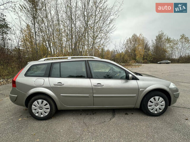 Серый Рено Меган, объемом двигателя 1.6 л и пробегом 179 тыс. км за 5300 $, фото 9 на Automoto.ua