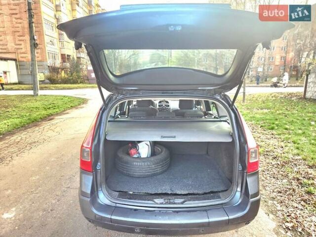 Серый Рено Меган, объемом двигателя 1.6 л и пробегом 248 тыс. км за 5300 $, фото 29 на Automoto.ua