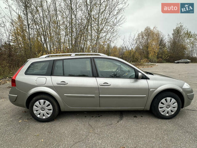 Серый Рено Меган, объемом двигателя 1.6 л и пробегом 179 тыс. км за 5300 $, фото 14 на Automoto.ua