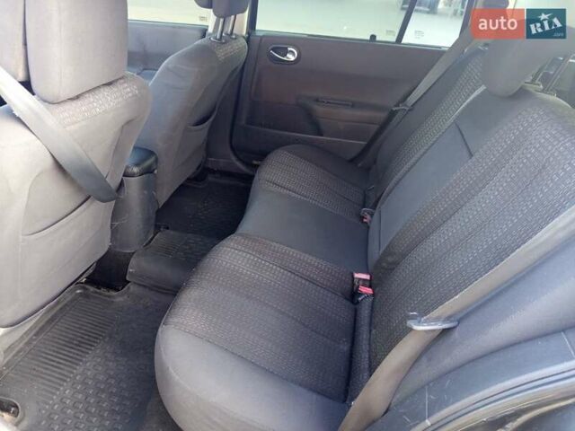 Сірий Рено Меган, об'ємом двигуна 1.46 л та пробігом 285 тис. км за 3900 $, фото 8 на Automoto.ua