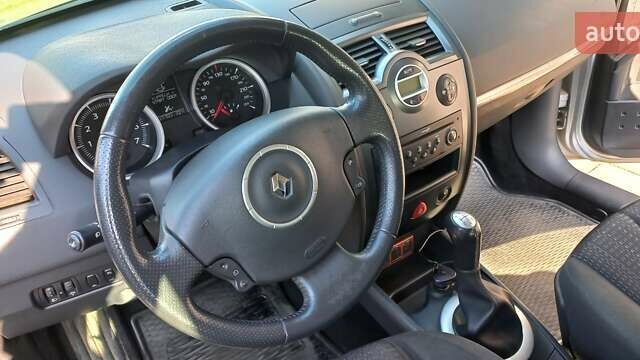 Сірий Рено Меган, об'ємом двигуна 1.6 л та пробігом 248 тис. км за 6000 $, фото 5 на Automoto.ua