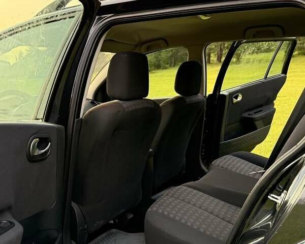 Сірий Рено Меган, об'ємом двигуна 1.6 л та пробігом 241 тис. км за 5200 $, фото 2 на Automoto.ua