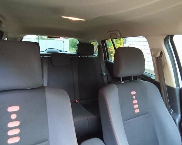 Сірий Рено Меган, об'ємом двигуна 1.6 л та пробігом 215 тис. км за 4999 $, фото 3 на Automoto.ua