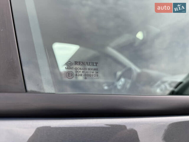 Сірий Рено Меган, об'ємом двигуна 1.6 л та пробігом 106 тис. км за 5999 $, фото 84 на Automoto.ua