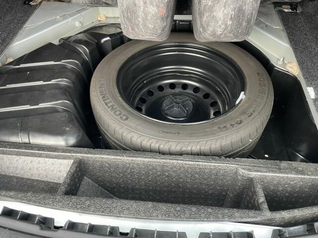 Серый Рено Меган, объемом двигателя 1.6 л и пробегом 196 тыс. км за 5500 $, фото 14 на Automoto.ua