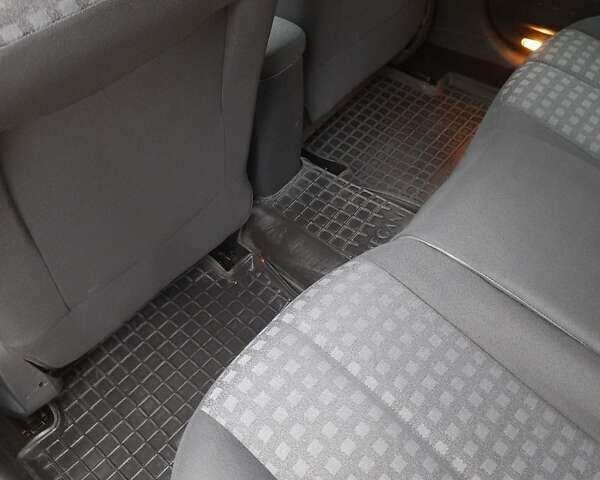 Серый Рено Меган, объемом двигателя 1.6 л и пробегом 234 тыс. км за 4999 $, фото 11 на Automoto.ua