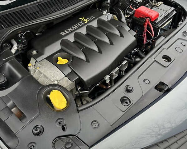 Серый Рено Меган, объемом двигателя 1.6 л и пробегом 174 тыс. км за 5550 $, фото 30 на Automoto.ua