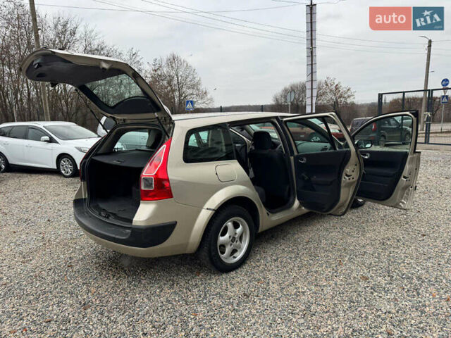 Серый Рено Меган, объемом двигателя 1.6 л и пробегом 236 тыс. км за 5200 $, фото 35 на Automoto.ua