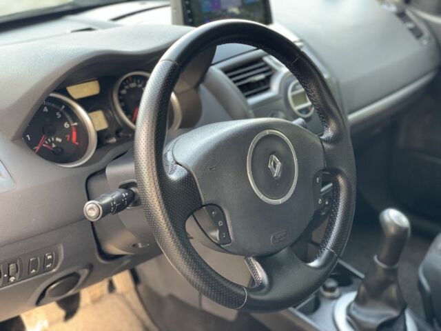 Сірий Рено Меган, об'ємом двигуна 1.6 л та пробігом 233 тис. км за 4999 $, фото 7 на Automoto.ua