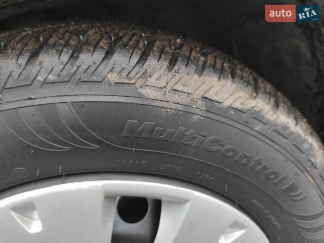 Серый Рено Меган, объемом двигателя 1.6 л и пробегом 199 тыс. км за 5490 $, фото 8 на Automoto.ua