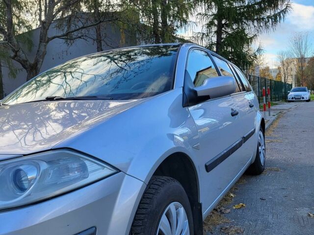 Рено Меган 2007 в Купянске на Automoto.ua Серый Рено Меган, объемом двигателя 1.4 л и пробегом 228 тыс. км за 3300 $, фото 4 на Automoto.ua