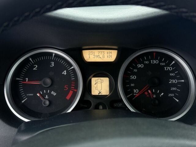 Сірий Рено Меган, об'ємом двигуна 1.9 л та пробігом 231 тис. км за 4600 $, фото 15 на Automoto.ua