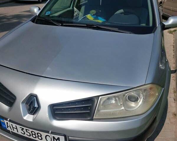 Сірий Рено Меган, об'ємом двигуна 1.6 л та пробігом 190 тис. км за 4800 $, фото 2 на Automoto.ua