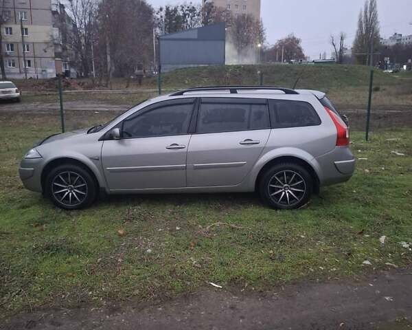 Серый Рено Меган, объемом двигателя 1.6 л и пробегом 234 тыс. км за 4999 $, фото 24 на Automoto.ua