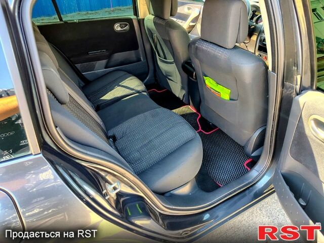 Серый Рено Меган, объемом двигателя 2 л и пробегом 230 тыс. км за 5700 $, фото 6 на Automoto.ua