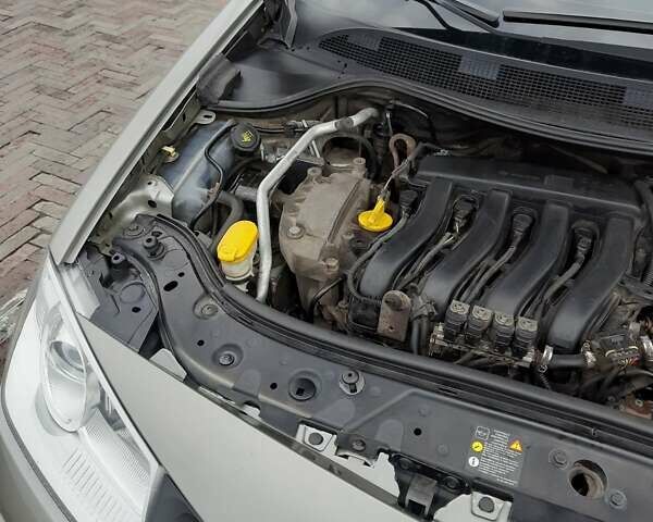 Серый Рено Меган, объемом двигателя 1.6 л и пробегом 234 тыс. км за 4999 $, фото 14 на Automoto.ua