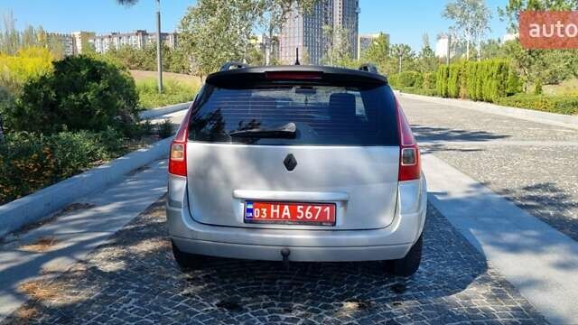 Рено Меган 2007 в Днепре (Днепропетровске) на Automoto.ua Серый Рено Меган, объемом двигателя 1.6 л и пробегом 212 тыс. км за 4750 $, фото 7 на Automoto.ua