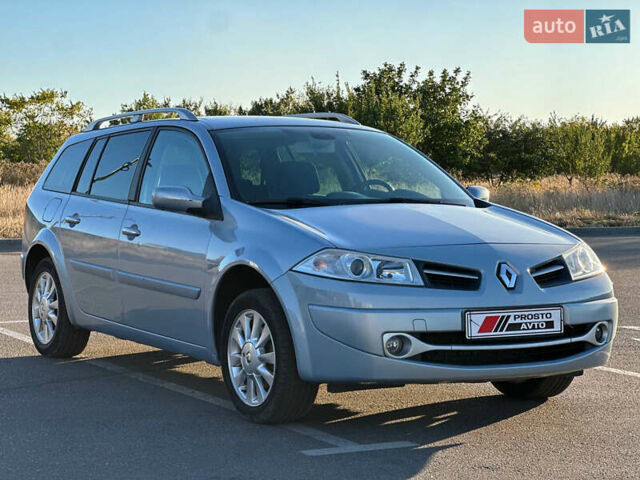 Серый Рено Меган, объемом двигателя 0 л и пробегом 135 тыс. км за 5850 $, фото 3 на Automoto.ua