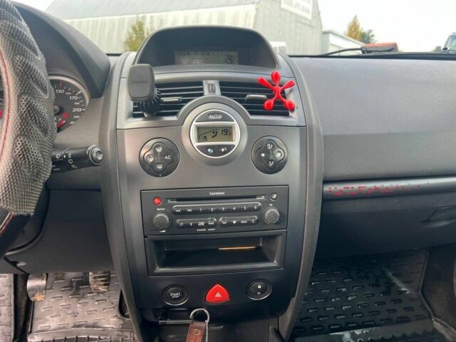 Серый Рено Меган, объемом двигателя 1.5 л и пробегом 342 тыс. км за 4690 $, фото 24 на Automoto.ua