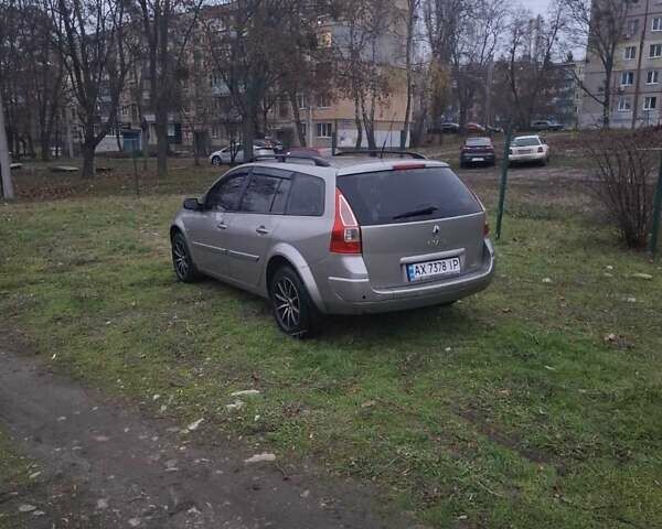 Серый Рено Меган, объемом двигателя 1.6 л и пробегом 234 тыс. км за 4999 $, фото 31 на Automoto.ua