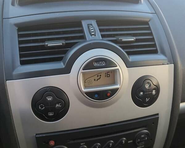 Сірий Рено Меган, об'ємом двигуна 2 л та пробігом 140 тис. км за 5900 $, фото 13 на Automoto.ua
