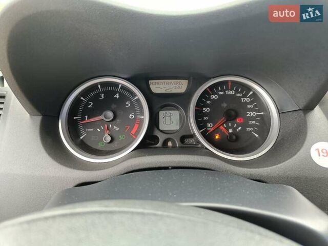 Серый Рено Меган, объемом двигателя 1.6 л и пробегом 240 тыс. км за 5450 $, фото 12 на Automoto.ua