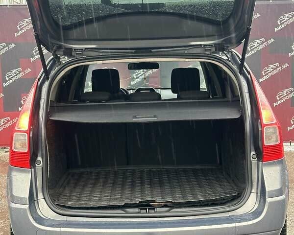 Серый Рено Меган, объемом двигателя 1.6 л и пробегом 248 тыс. км за 5500 $, фото 9 на Automoto.ua