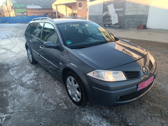 Серый Рено Меган, объемом двигателя 2 л и пробегом 195 тыс. км за 6100 $, фото 5 на Automoto.ua