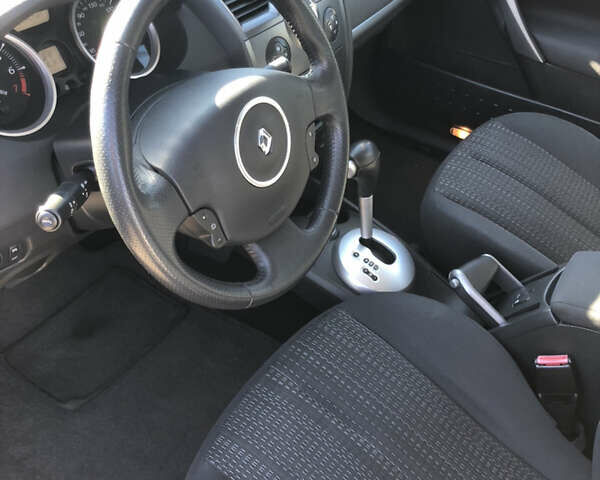 Серый Рено Меган, объемом двигателя 0 л и пробегом 128 тыс. км за 6500 $, фото 8 на Automoto.ua