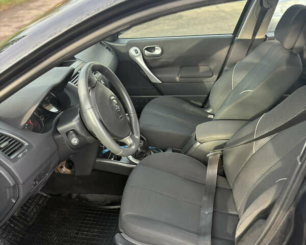 Серый Рено Меган, объемом двигателя 1.6 л и пробегом 215 тыс. км за 5400 $, фото 15 на Automoto.ua