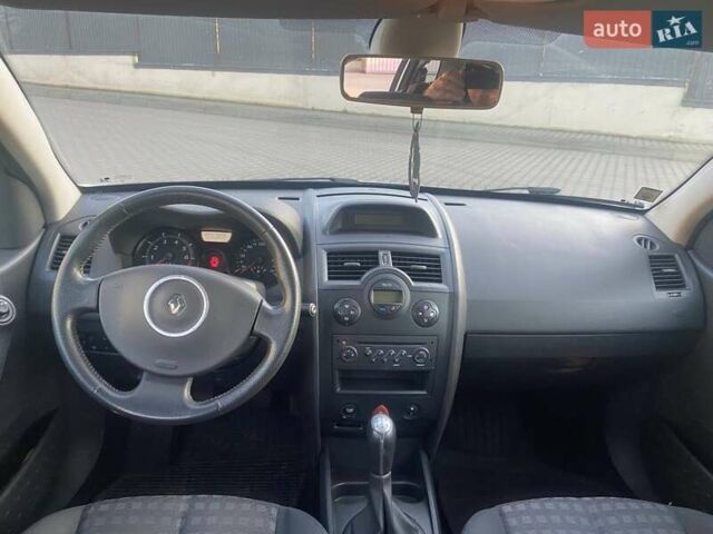 Сірий Рено Меган, об'ємом двигуна 1.6 л та пробігом 201 тис. км за 4780 $, фото 14 на Automoto.ua