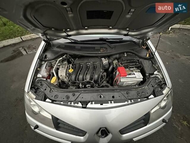 Сірий Рено Меган, об'ємом двигуна 1.6 л та пробігом 174 тис. км за 6000 $, фото 12 на Automoto.ua