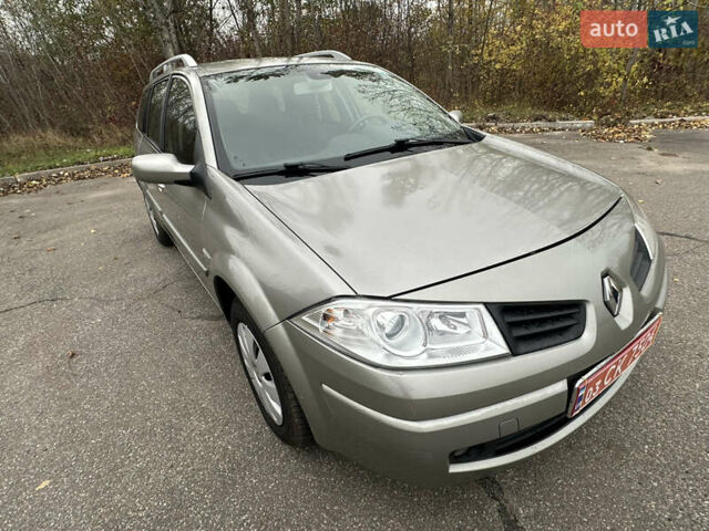 Серый Рено Меган, объемом двигателя 1.6 л и пробегом 179 тыс. км за 5300 $, фото 7 на Automoto.ua