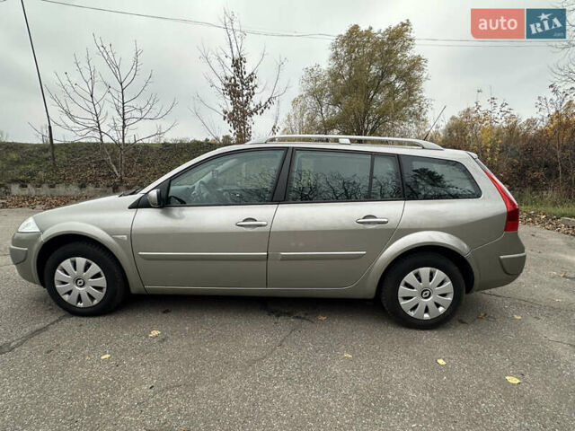 Серый Рено Меган, объемом двигателя 1.6 л и пробегом 179 тыс. км за 5300 $, фото 8 на Automoto.ua