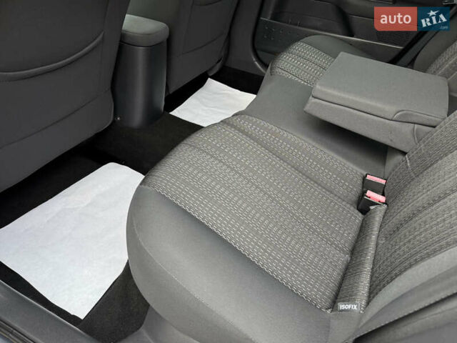 Сірий Рено Меган, об'ємом двигуна 1.6 л та пробігом 106 тис. км за 5999 $, фото 68 на Automoto.ua