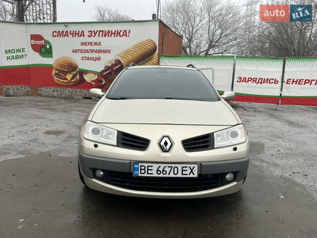 Серый Рено Меган, объемом двигателя 1.6 л и пробегом 281 тыс. км за 4800 $, фото 3 на Automoto.ua