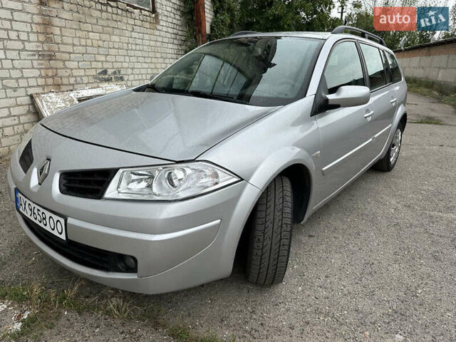 Сірий Рено Меган, об'ємом двигуна 1.6 л та пробігом 243 тис. км за 3999 $, фото 2 на Automoto.ua