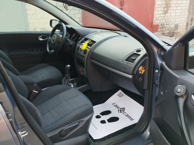 Сірий Рено Меган, об'ємом двигуна 1.6 л та пробігом 223 тис. км за 6200 $, фото 19 на Automoto.ua