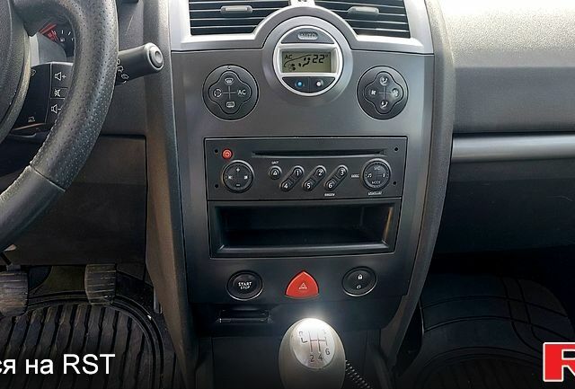 Серый Рено Меган, объемом двигателя 1.5 л и пробегом 203 тыс. км за 5450 $, фото 4 на Automoto.ua