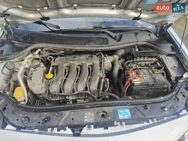 Сірий Рено Меган, об'ємом двигуна 1.6 л та пробігом 226 тис. км за 5100 $, фото 16 на Automoto.ua