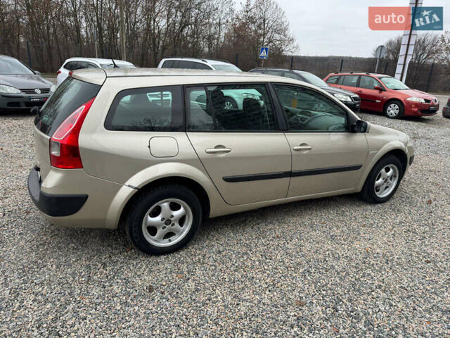 Серый Рено Меган, объемом двигателя 1.6 л и пробегом 236 тыс. км за 5200 $, фото 3 на Automoto.ua