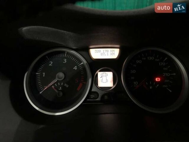 Сірий Рено Меган, об'ємом двигуна 1.5 л та пробігом 321 тис. км за 5500 $, фото 6 на Automoto.ua