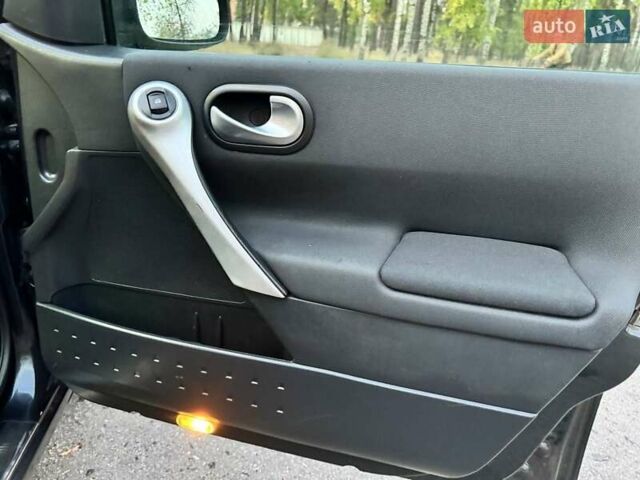 Серый Рено Меган, объемом двигателя 1.6 л и пробегом 190 тыс. км за 5650 $, фото 41 на Automoto.ua